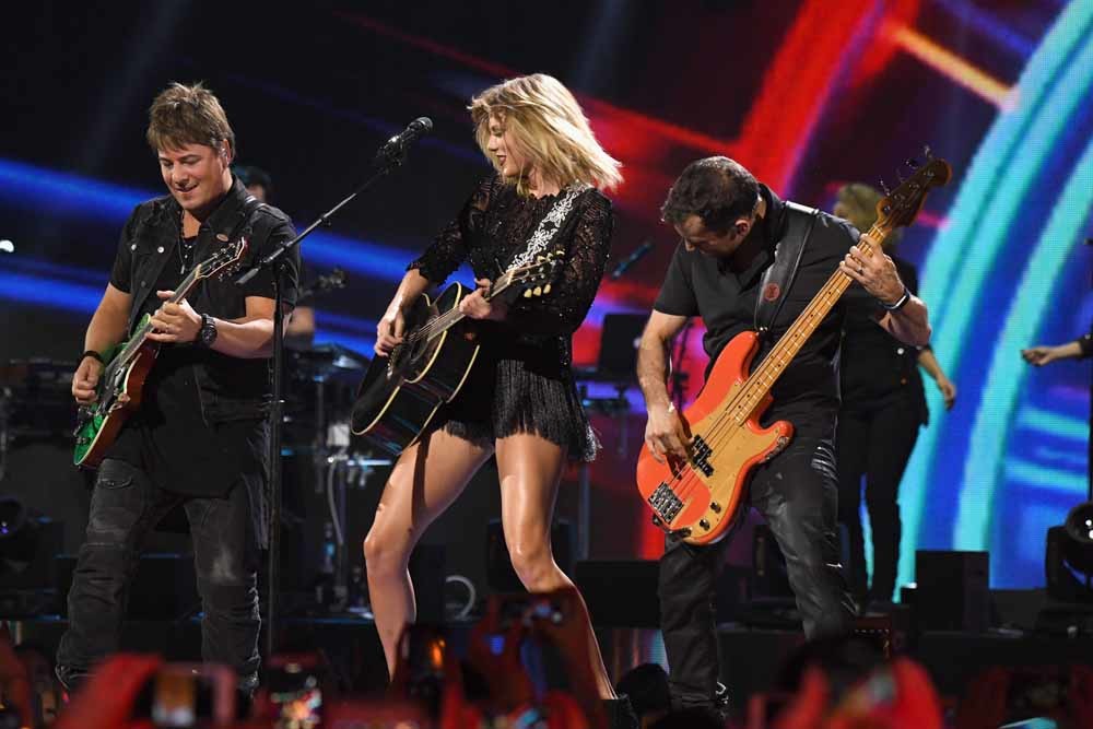 Taylos Swift tijdens een concert in Club Nomadic in Houston eerder dit jaar. – © Larry Busacca / Getty