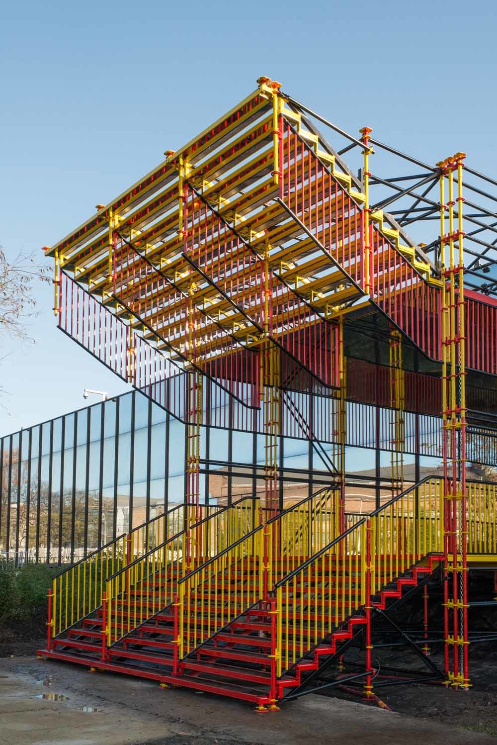 ADAM Design Museum in Brussel – © Ateliers Jean Nouvel & MDW Architecture; Streetart van de Amerikaanse kunstenaar Swoon in Molenbeek; Palais des Beaux-Arts; Pantone Hotel. – © HH 