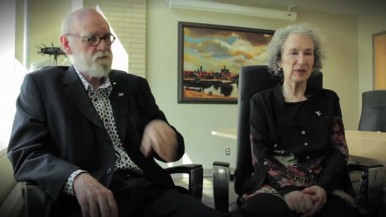 Graeme Gibson en Margaret Atwood. – © YouTube