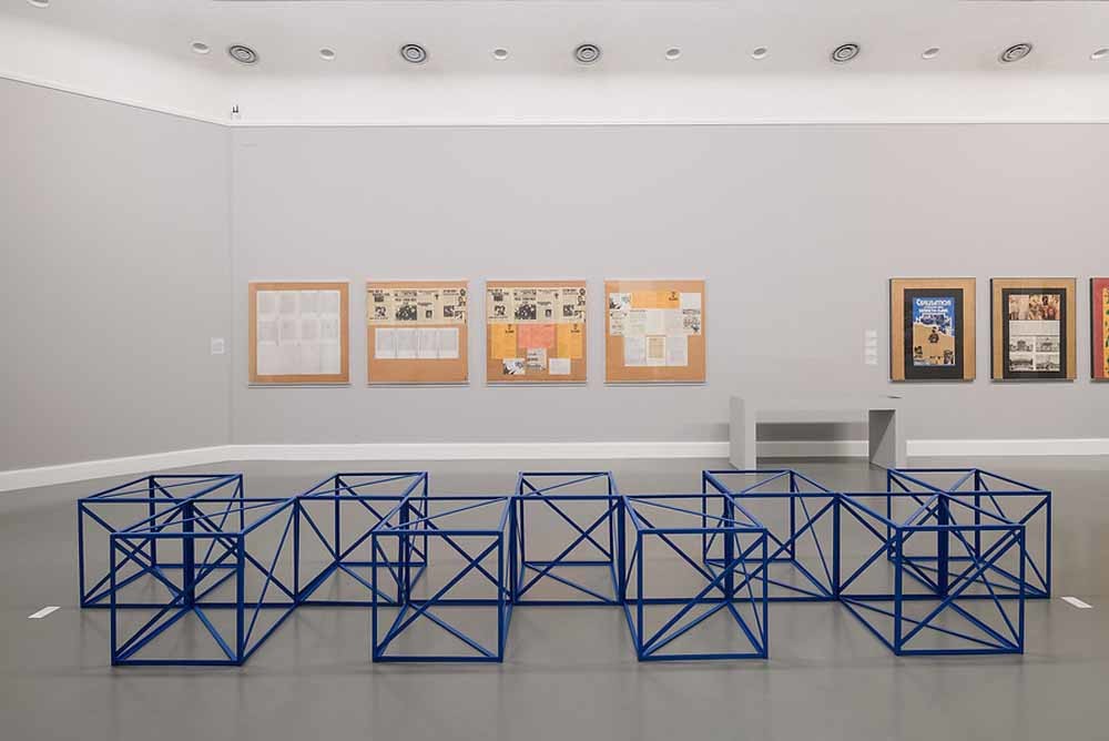 1. Museum De Pont; 2. Werk van Rasheed Araeen. – © Peter Cox; 3. Kim Kyung-Mook.