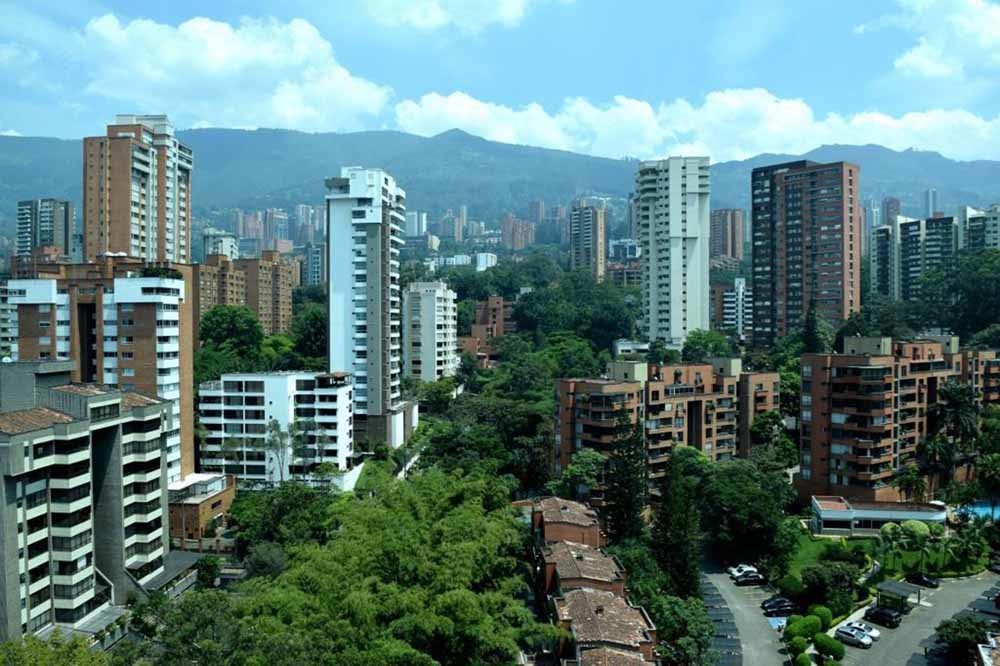  Het fraai gelegen Medellín is de tweede stad van Colombia met zo’n 2,5 miljoen inwoners. – © Jim Wyss / Getty Images