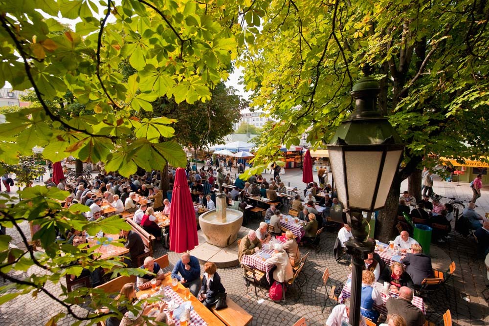 De Viktualienmarkt, de bekendste markt van München. – © HH