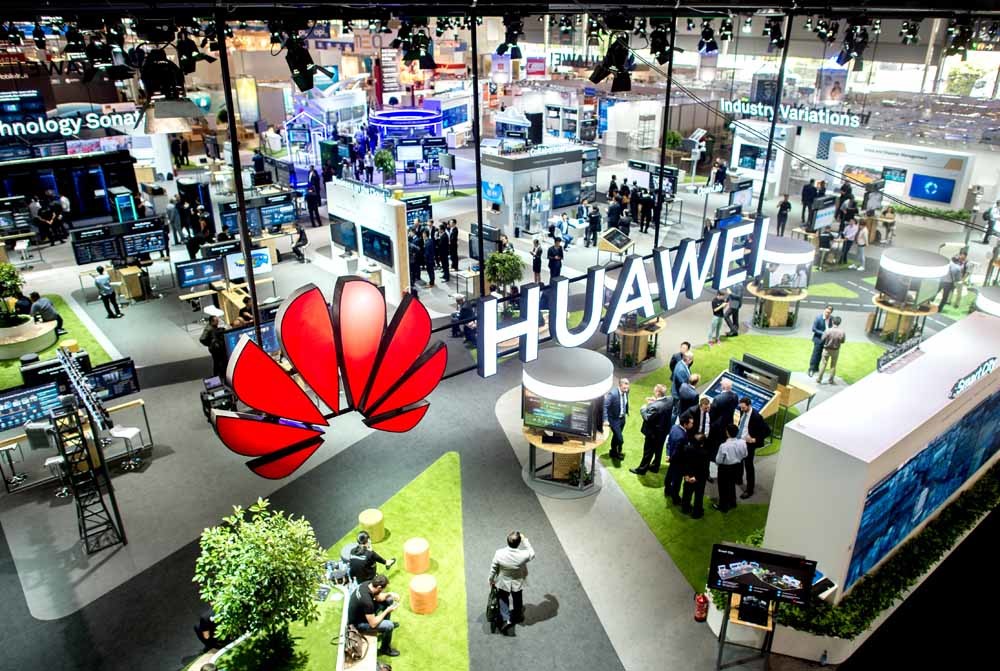 De stand van Huawei op de CeBIT, 's werelds grootste informatiserings- beurs in Hannover. – © Hauke-Christian Dittrich / HH