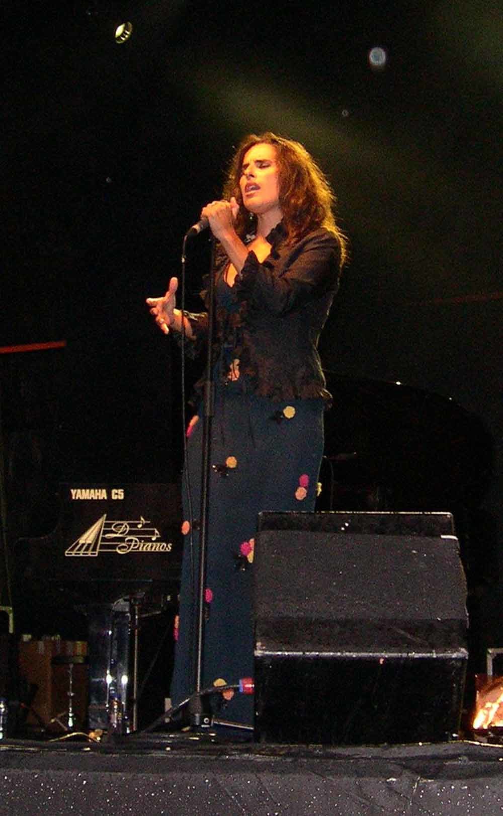 cristina branco in xixon asturies