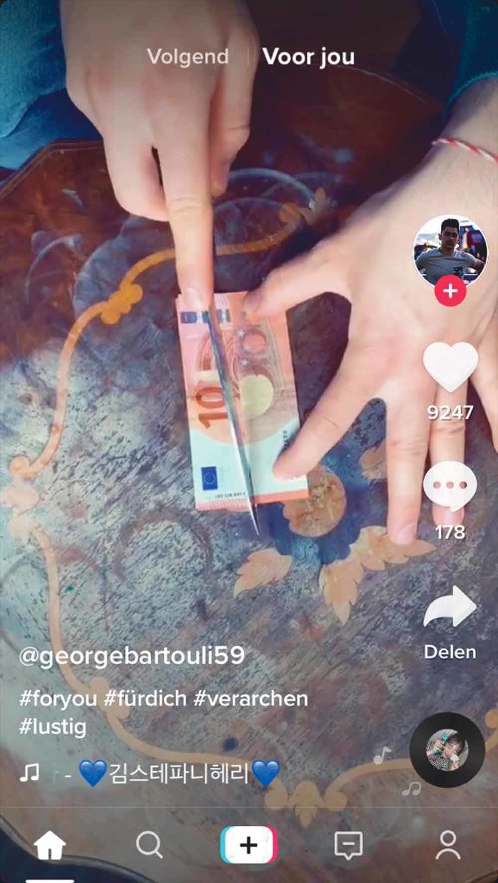 Trending video's op de website van TikTok.