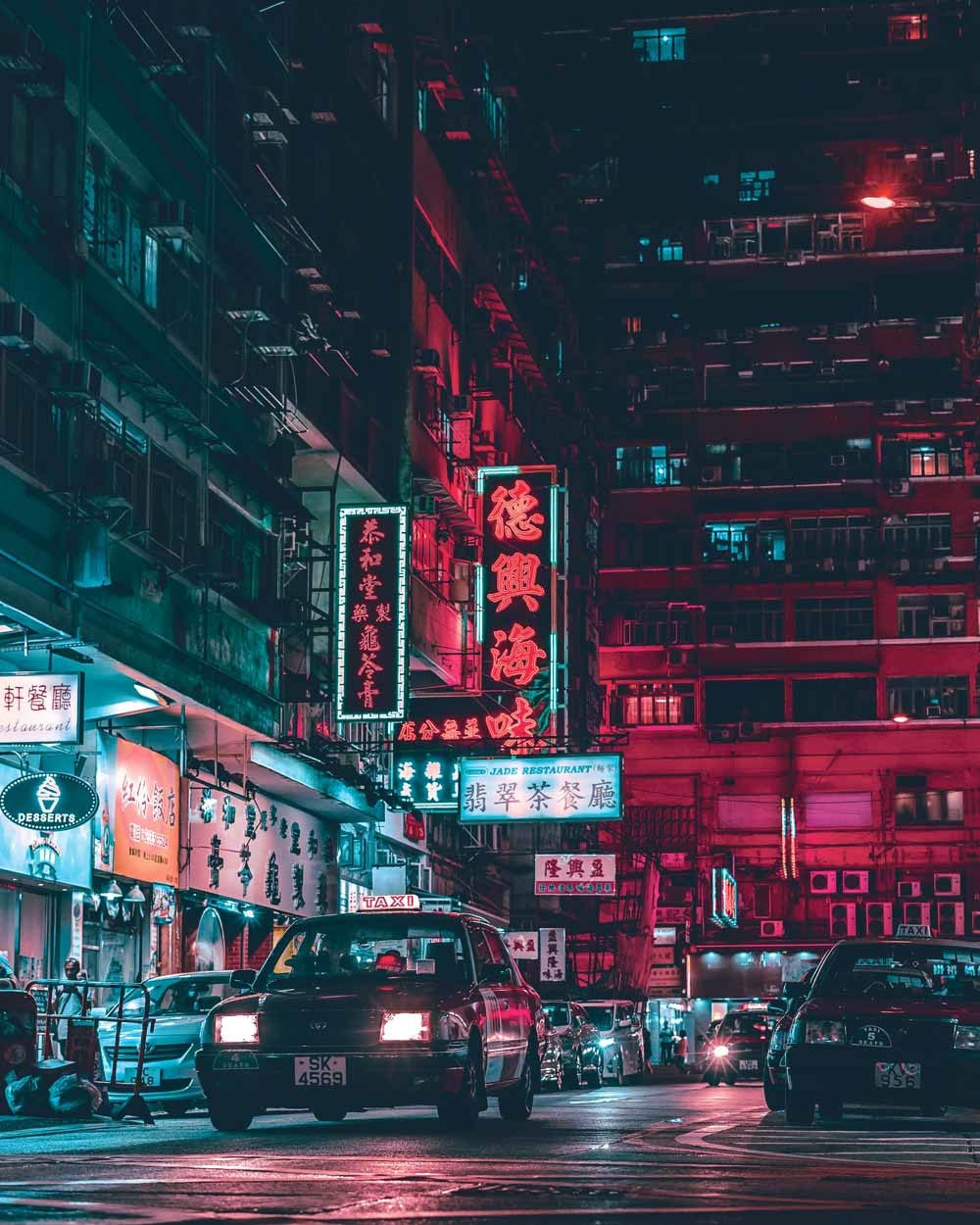 In de Shanhe-buurt in Shenzhen hangen veel jonge mannen op straat en in internetcafé's, af en toe hebben ze losse baantjes. © Sean Foley / Unsplash