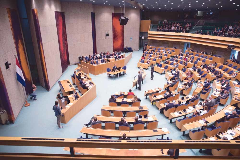 Minister-president Mark Rutte beantwoordt vragen van Pieter Heerma (CDA) en Jesse Klaver (GroenLinks) tijdens de Algemene Politieke Beschouwingen. – © Werry Crone / HH