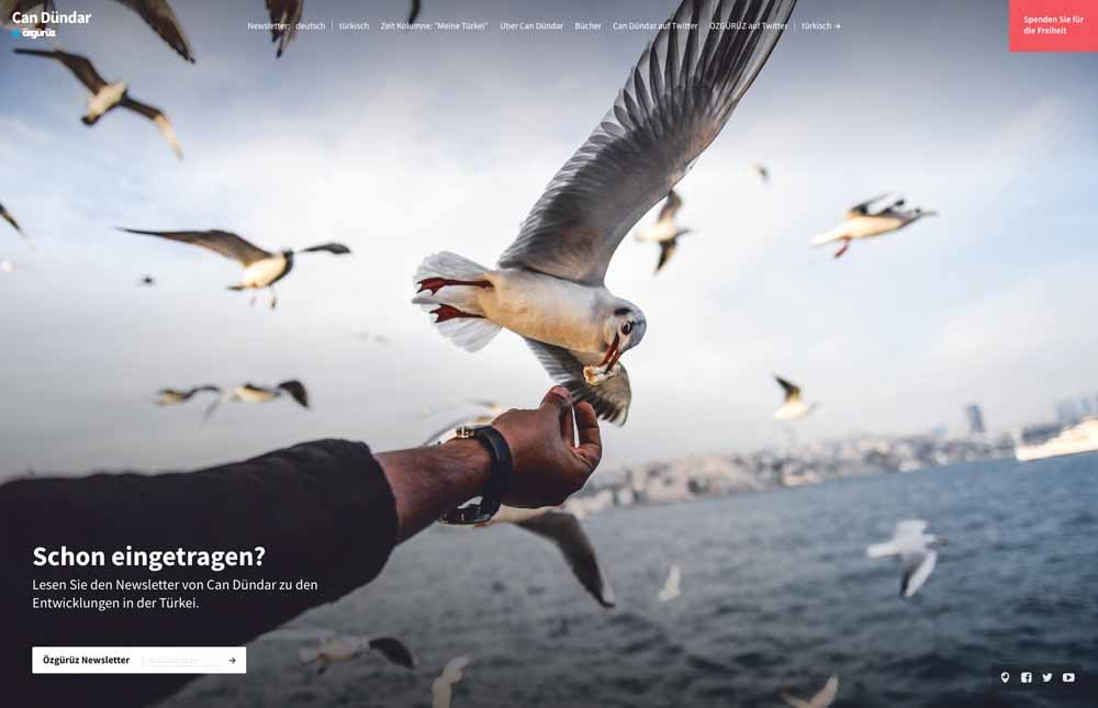 De website Özgürüz (‘We zijn vrij’) van de Turkse journalist Can Dündar.