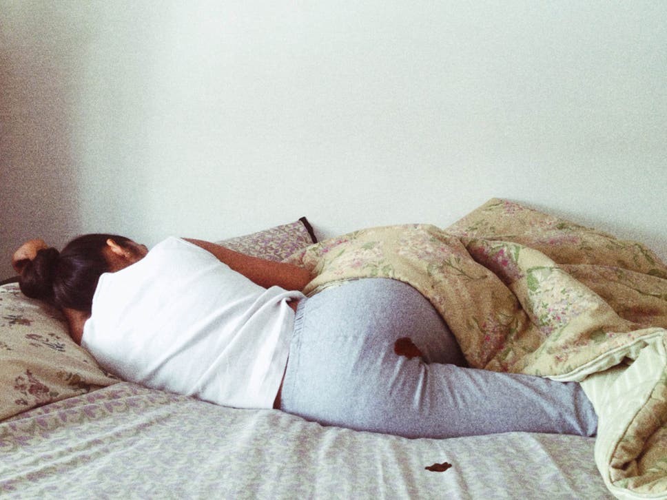 De foto van Rupi Kaur die tot twee keer toe werd verwijderd van Instagram.