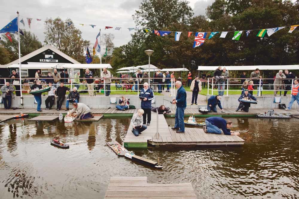 Opendag bij scheepsmodelbouwclub Heemskerk, Nederland, A happy day in Europe, 2014. – © Lars van den Brink