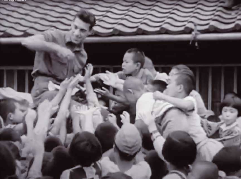 Screenshot van ‘Japan: Our Far East Partner Department of Defense.’ Audiovisueel centrum van het Amerikaanse leger. (ca. 1974 – 15/05/1984). Publiek domein, gehost op YouTube door Nuclear Vault.