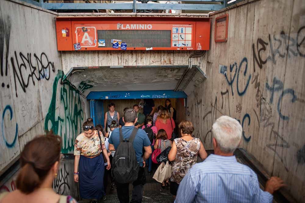 De ingang van het Flaminio metrostation. – © Antonello Nusca / Polaris