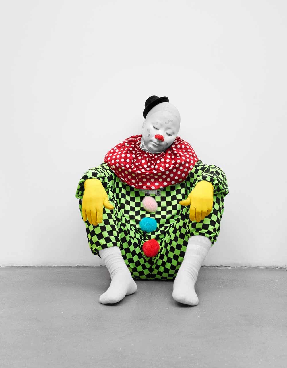 Sleep, 2014, Ugo Rondinone (te zien in Boijmans van Beuningen).