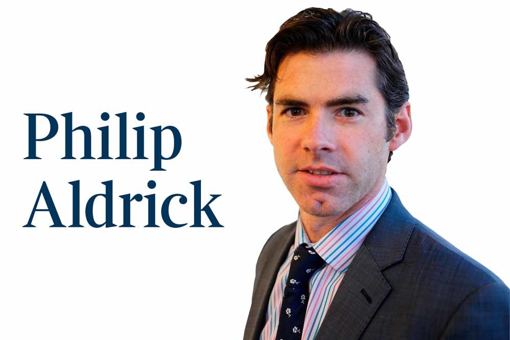 Philip Aldrick is economieredacteur bij The Times.  Tot 2013 vervulde  hij diezelfde functie bij The Telegraph.