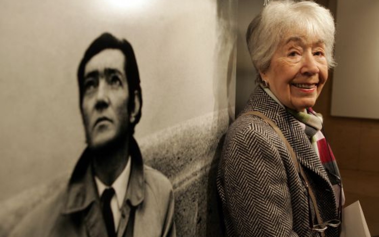 Aurora op latere leeftijd. Ze vertelde Llosa dat ze de biografie van Cortázar wilde schrijven.