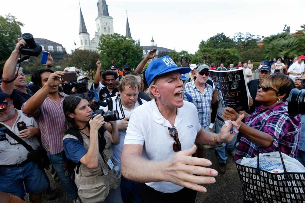 Voormalig KKK-leider David Duke spoort de blanke bevolking aan om op Donald Trump te stemmen. Een stem op de tegenkandidaat noemt hij ‘verraad aan ons erfgoed’. – © Gerald Herbert