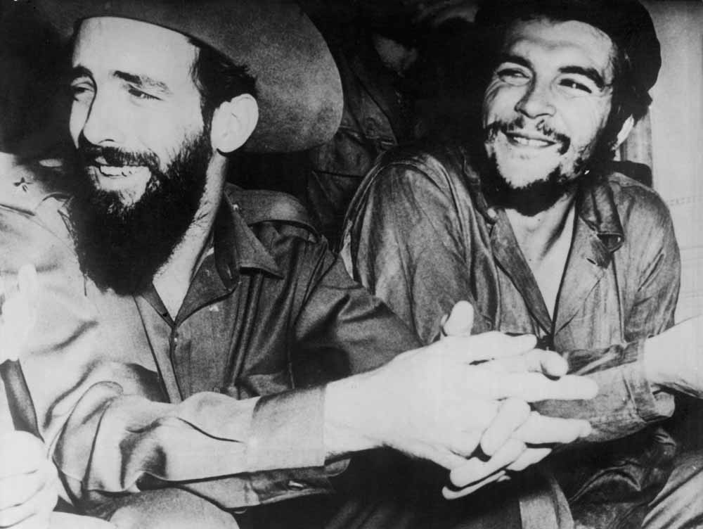 Fidel Castro en Che Guevara, 1959. – © Camera Press / PR / Lat.