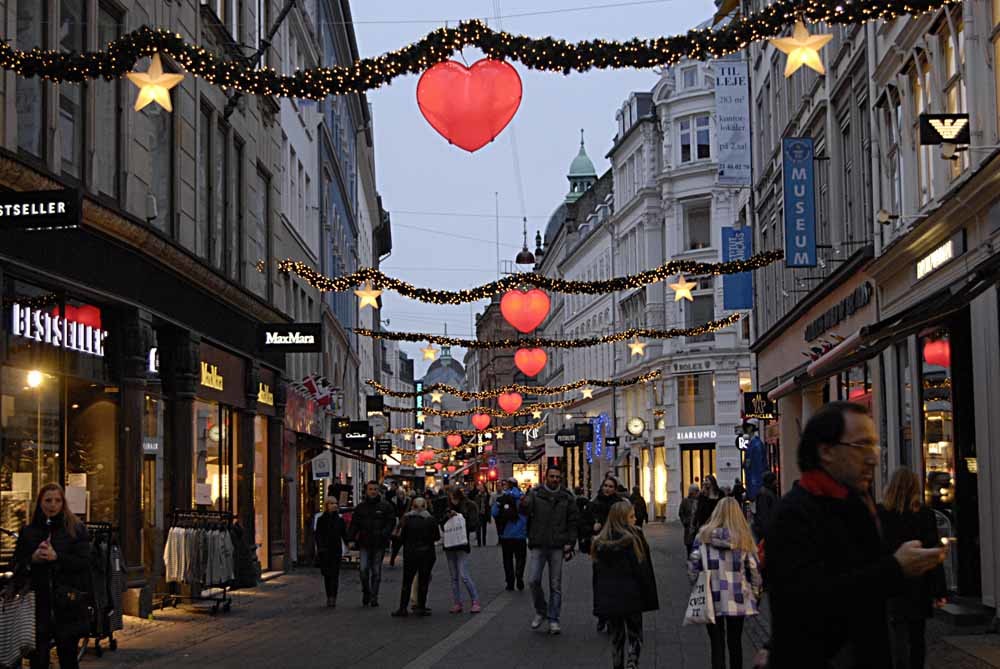 Kopenhagen, stad van ‘mooie lange slanke vrouwen en knappe blonde mannen’. – © Francis Dean / Getty Images